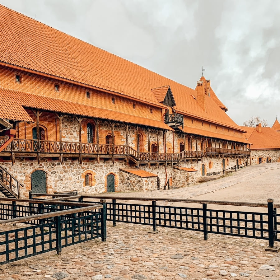 interno del castello di Trakai in Lituania